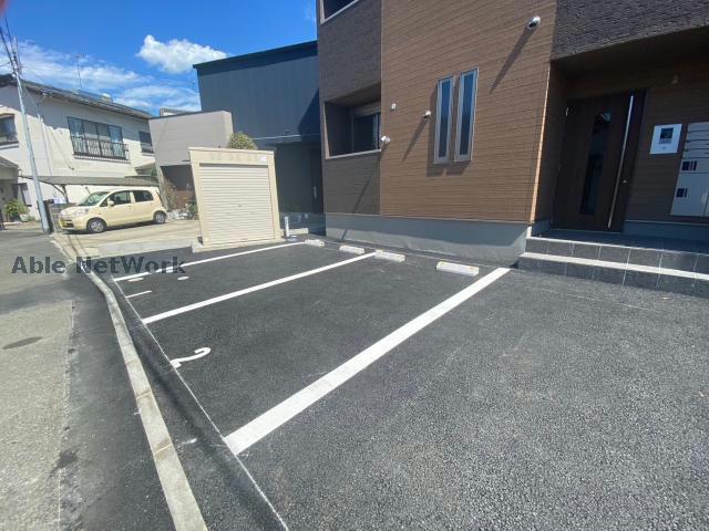 駐車場　駐車場