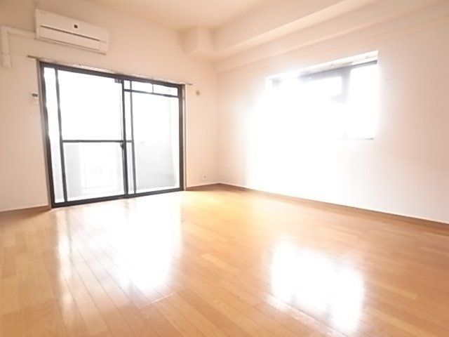 SEALSの居間写真