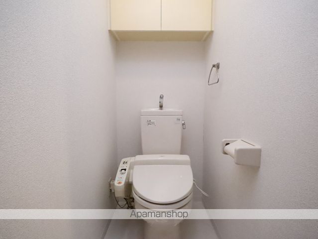 地下鉄鶴舞線 大須観音駅 徒歩5分 11階建 築24年のトイレ写真