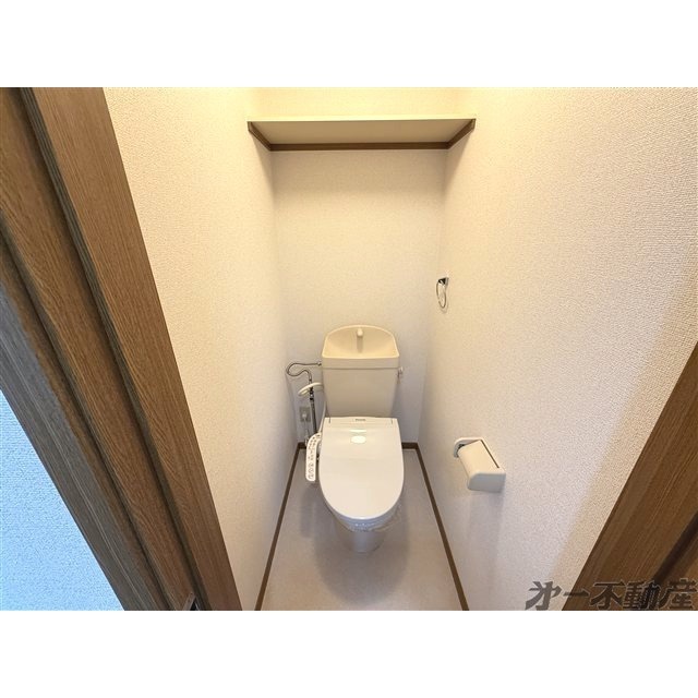 トイレ　温水洗浄便座