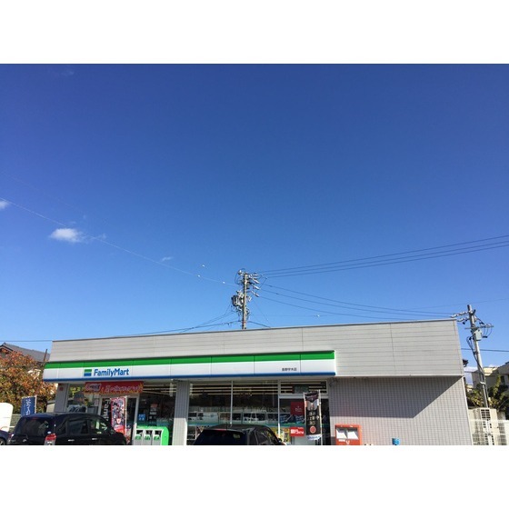 コンビニ　ファミリーマート長野宇木店（コンビニ）まで655m