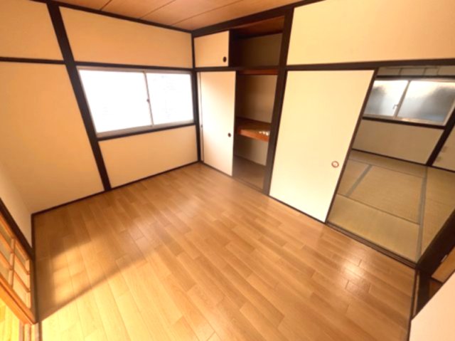 弥生ハイツの居間写真
