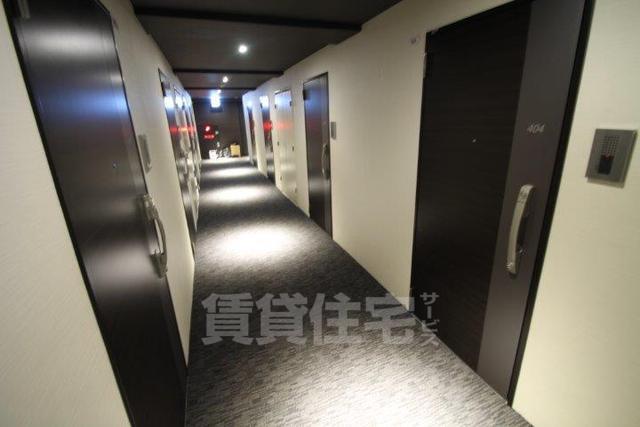 地下鉄御堂筋線 江坂駅 徒歩4分 14階建 築12年の外観写真