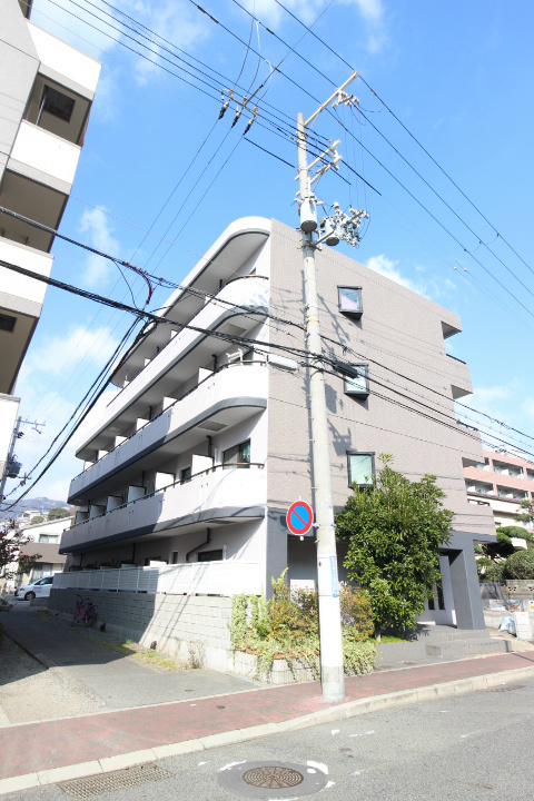 アンピエスKの外観写真