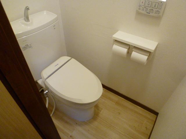 芝久保町5丁目貸家のトイレ写真