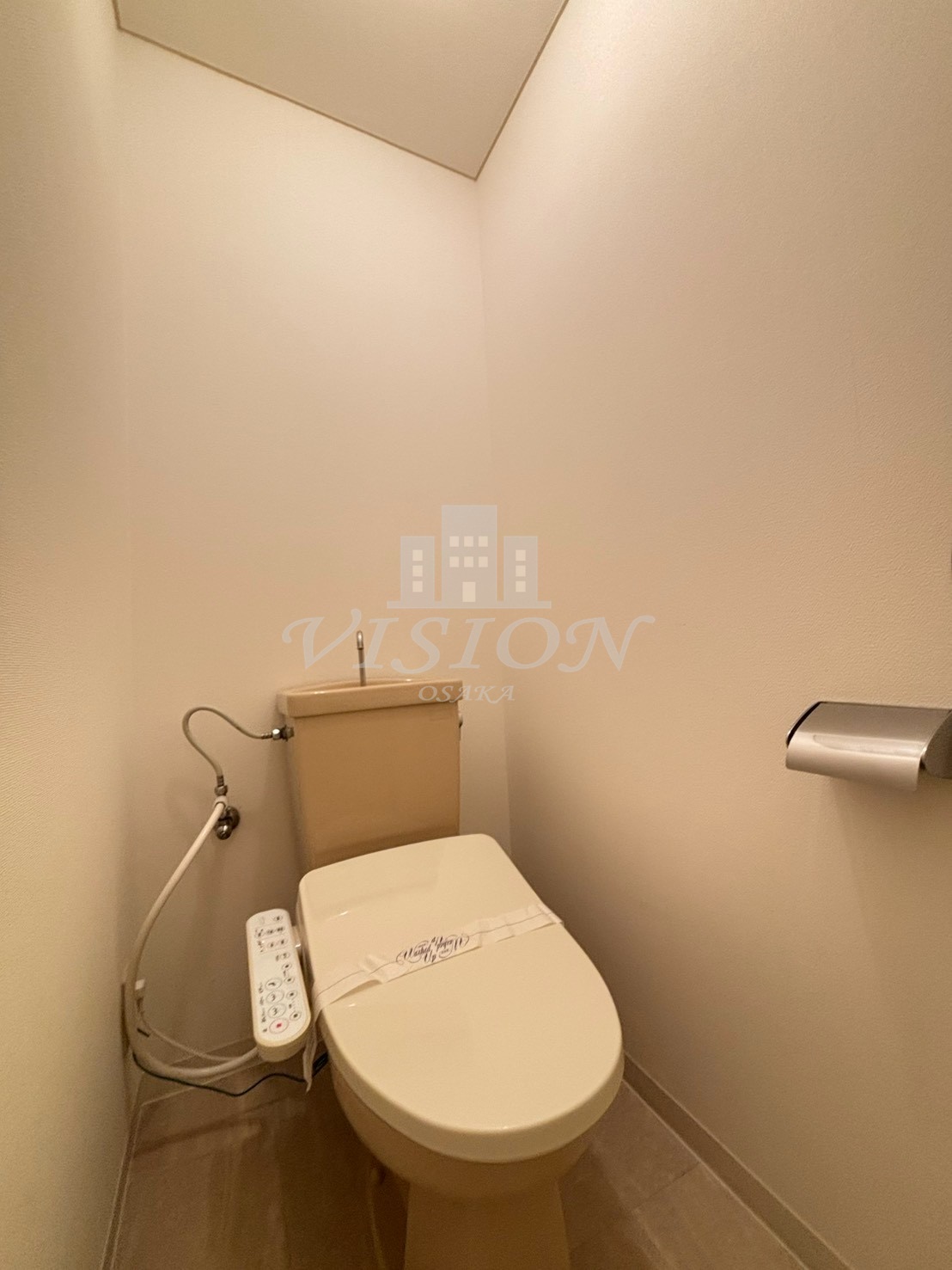 地下鉄長堀鶴見緑地線 ドーム前千代崎駅 徒歩5分 7階建 築40年のトイレ写真
