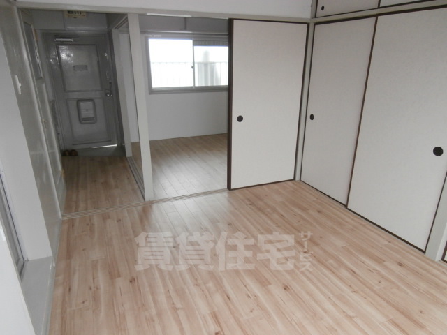 ＪＲ東海道本線 摂津富田駅 徒歩20分 4階建 築61年の居間写真