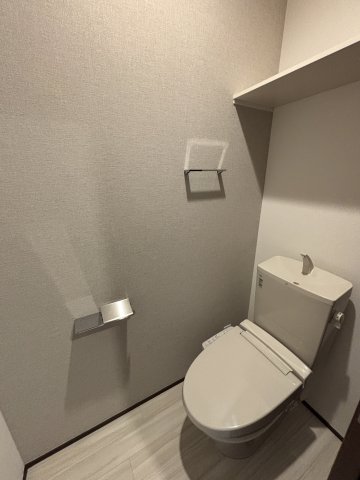 トイレ　同仕様参考写真