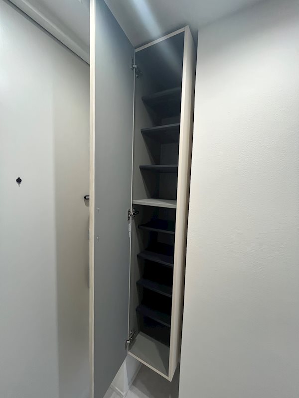 収納　シューズBOX