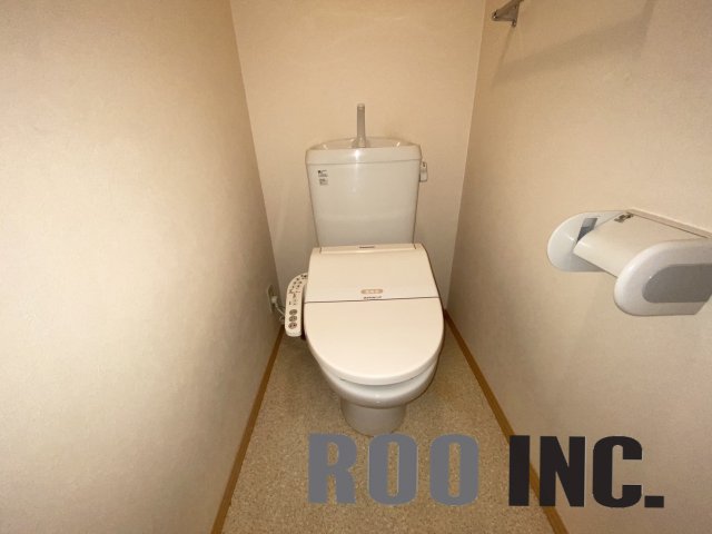クレスト ヴィラ C棟のトイレ写真