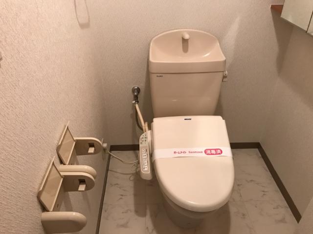 トイレ　トイレ
