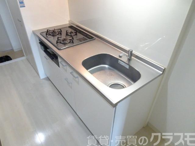 キッチン　３口コンロ＋グリル付きシステムキッチン♪