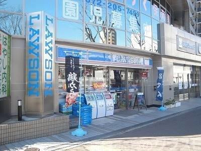 コンビニ　ローソンなかもず駅前店（コンビニ）まで533m