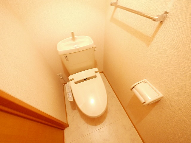 トイレ　トイレもきれいです