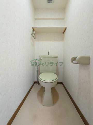 東急田園都市線 池尻大橋駅 徒歩8分 3階建 築29年のトイレ写真