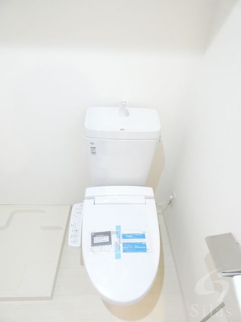 阪神本線 尼崎駅 徒歩8分 9階建 築7年のトイレ写真
