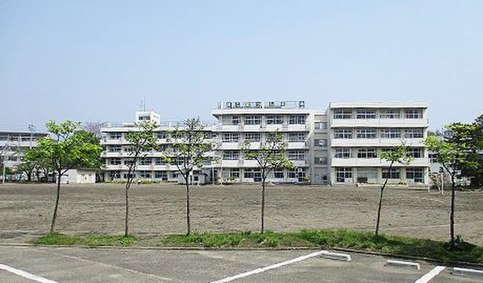 小学校　仙台市立小松島小学校（小学校）まで300m