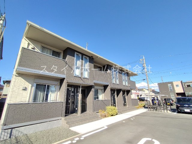 エレガンス三本木