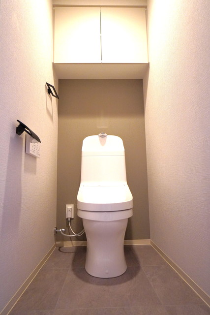 トイレ　※写真は同タイプ住戸です。