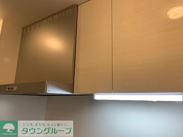 キッチン　玄関