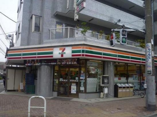 コンビニ　セブンイレブン 世田谷1丁目店（コンビニ）まで283m