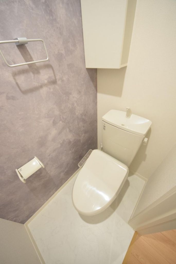 つくばエクスプレス 流山セントラルパーク駅 徒歩8分 3階建 築4年のトイレ写真