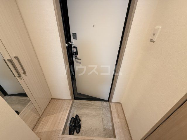 ハーモニーテラス西院四条畑町の玄関写真