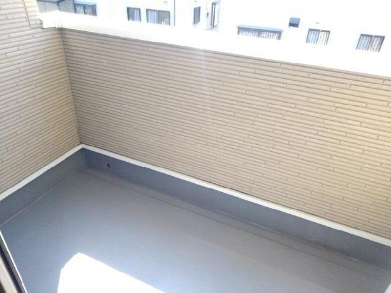 バルコニー　図面と現状に相違がある場合には現状を優先
