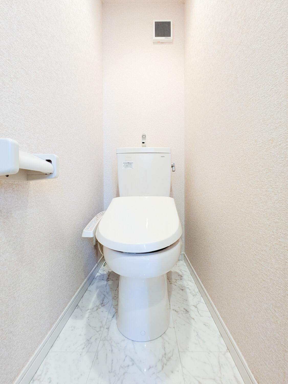 モン・シャトンのトイレ写真