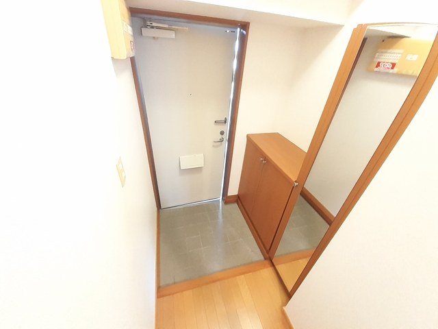 ルベライトの玄関写真