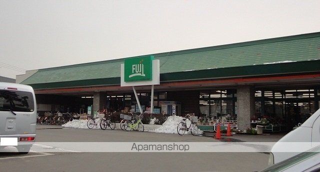 スーパー　フジスーパー（スーパー）まで700m