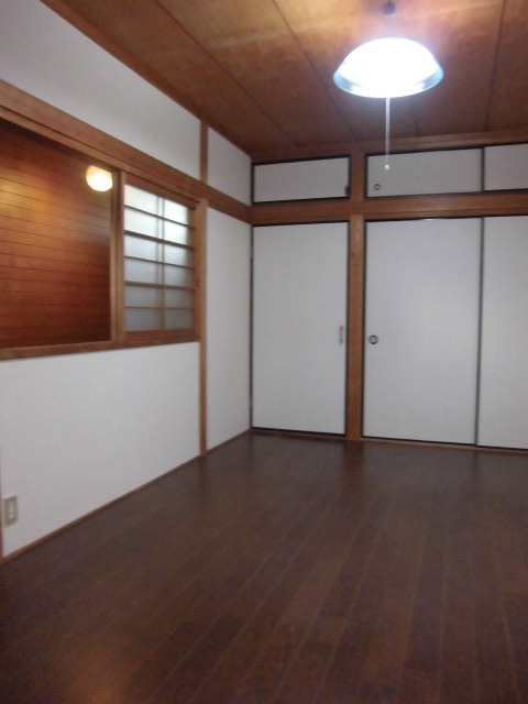 漆原借家の内装写真