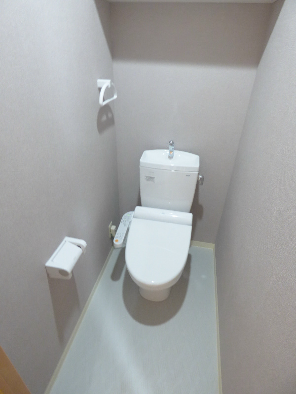 トイレ　※同物件別号室参考写真
