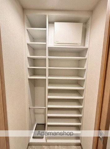 パークシティ中野ザ・タワー エアーズの玄関写真