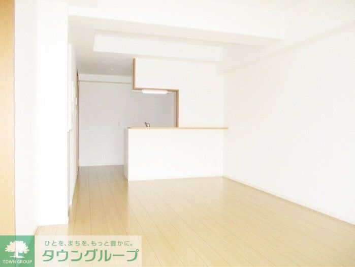 キャトルセゾン都賀の居間写真