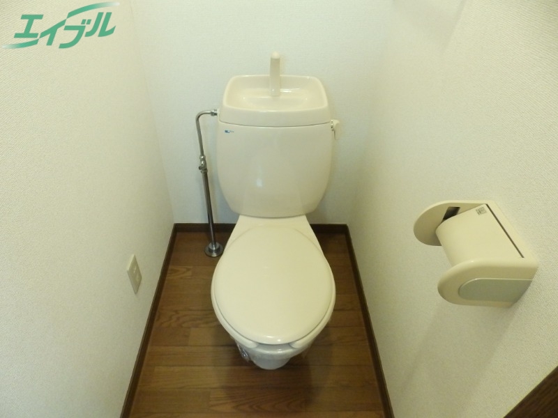 トイレ　同物件別室反転タイプ画像