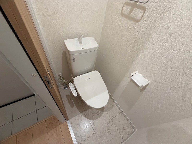 Ajour新松戸03のトイレ写真