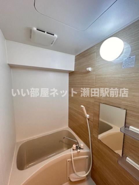 バス・シャワールーム　※同建物内の別室写真となります