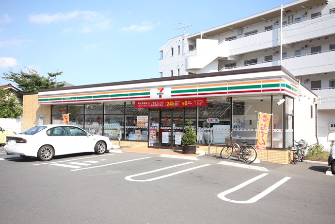 コンビニ　セブンイレブン（コンビニ）まで420m