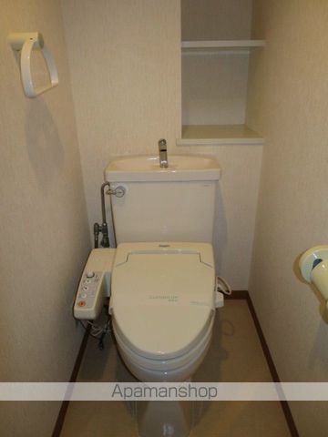 都営大江戸線 落合南長崎駅 徒歩8分 9階建 築32年のトイレ写真