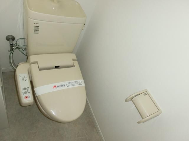 トイレ　★ウォシュレット付きトイレです★
