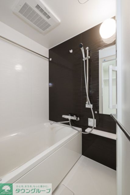 バス・シャワールーム　※写真は同タイプ住戸です。