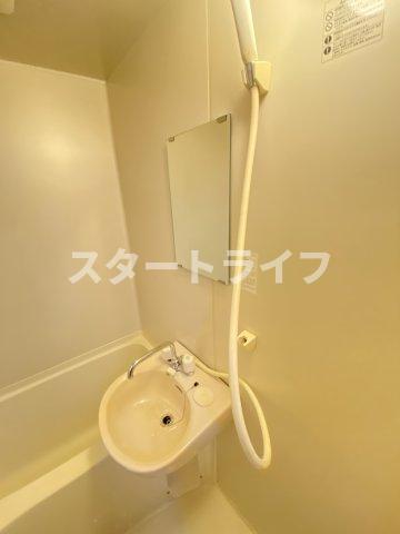 地下鉄御堂筋線 西中島南方駅 徒歩7分 9階建 築31年の内装写真