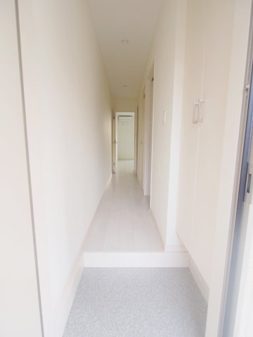 プランソレイユ石井城の玄関写真