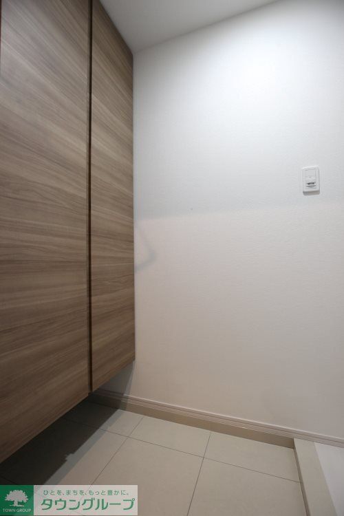メインステージ三ノ輪EASTの内装写真