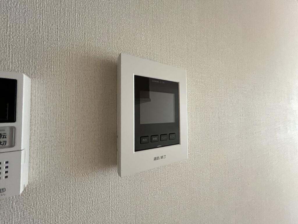 セキュリティ　モニター付きインターホン