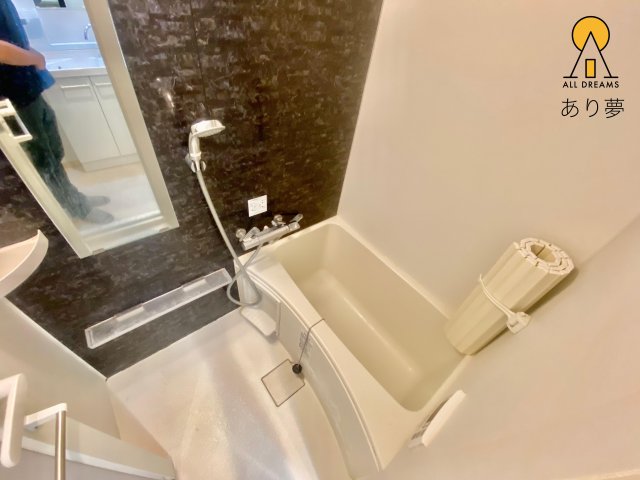バス・シャワールーム　別部屋参考写真