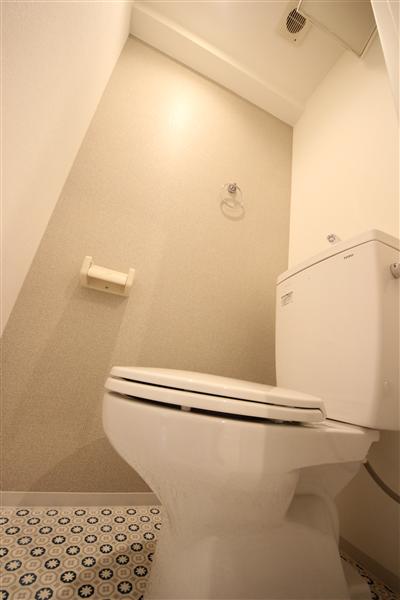 サンロール難波南のトイレ写真