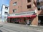 コンビニ　ローソンストア100王子神谷店（コンビニ）まで106m