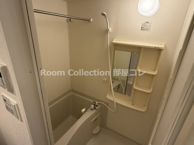 バス・シャワールーム　※同物件他部屋写真 反転、色違いの場合有 現況優先